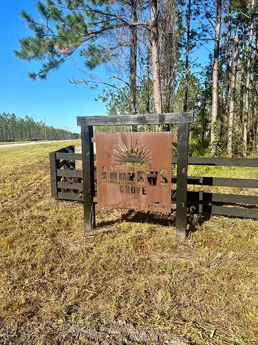 Andrews Grove Sign Vertical